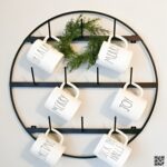 সার্কুলার মেটাল ওয়াল মাউন্টেড কফি মগ হোল্ডার রান্নাঘরের অর্গানাইজার - Image 4